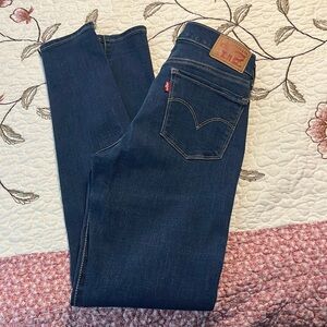 Levi’s 710 super skinny